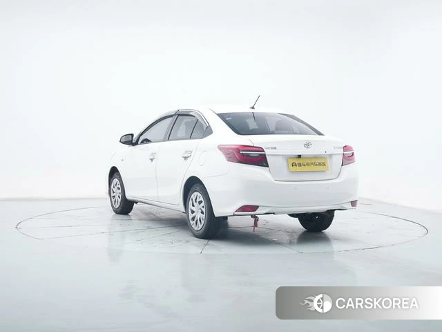 Toyota Vios 2021 Белый из Китая, фото 2