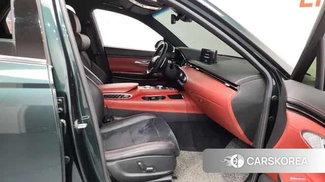 Genesis GV70 2021 Темно-зеленый из Кореи, фото 2