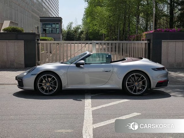 Porsche 911(992) 2023 Серебристо-серый из Кореи, фото 2