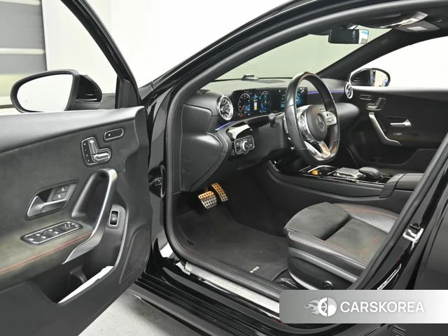 Mercedes-Benz A-Class W177 2022 Черный из Кореи, фото 2