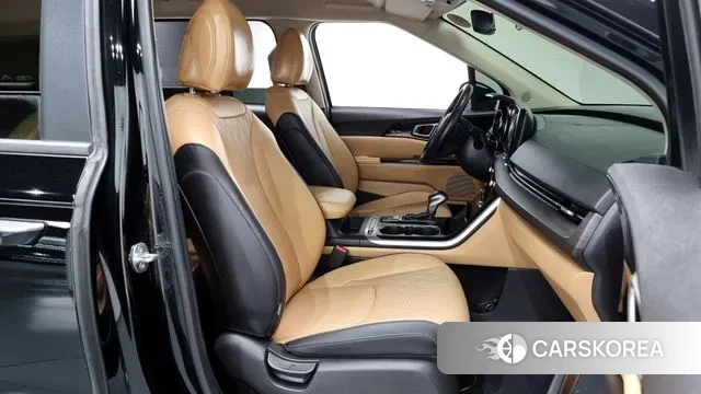 Kia Carnival 4th generation 2023 Черный из Кореи, фото 2