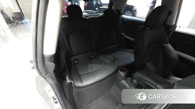 Mini Cooper 2024 Серебристо-серый из Кореи, фото 2