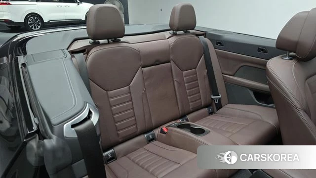 BMW 4 Series (G22) 2024 Черный из Кореи, фото 2