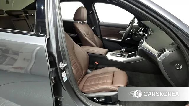 BMW 3 Series (G20) 2021 Серый из Кореи, фото 2