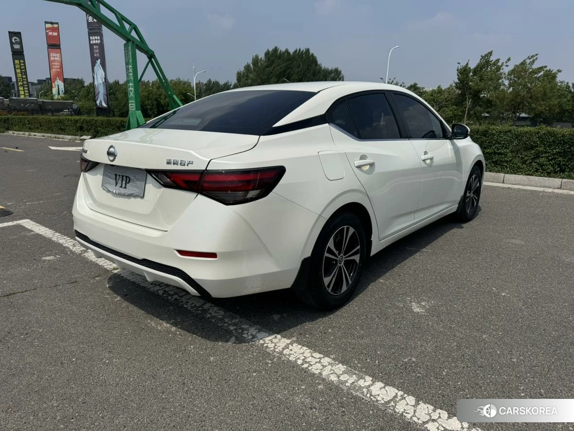 Nissan Xuan Yi 2021 Белый из Китая, фото 2