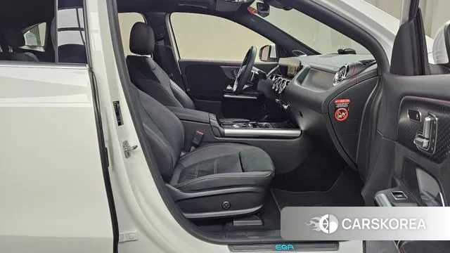 Mercedes-Benz EQA H243 2024 Белый из Кореи, фото 2