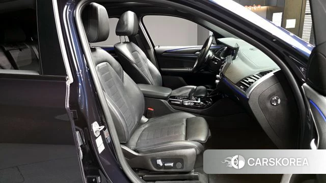 BMW X4 (G02) 2021 Черный из Кореи, фото 2