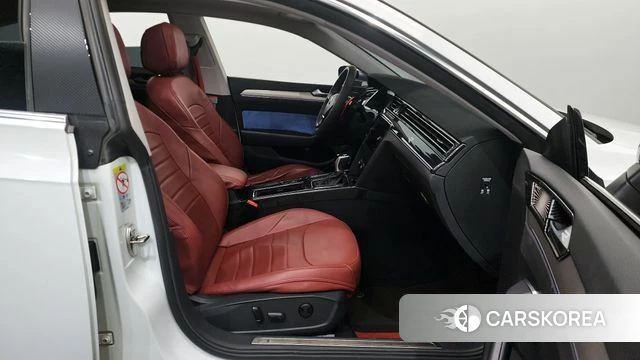 Volkswagen Arteon 2019 Белый из Кореи, фото 2