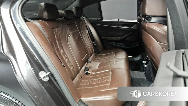 BMW 5 Series (G30) 2019 Серый из Кореи, фото 2