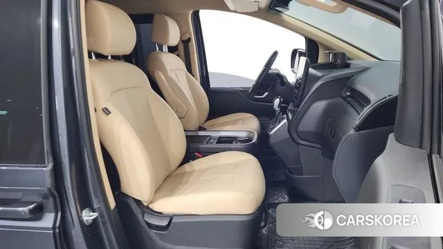 Hyundai Staria 2024 Серый из Кореи, фото 2