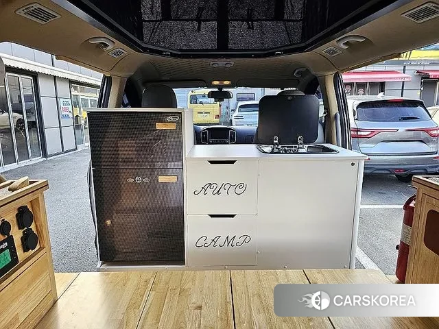 Hyundai The New Grand Starex 2019 Серебристо-серый из Кореи, фото 2