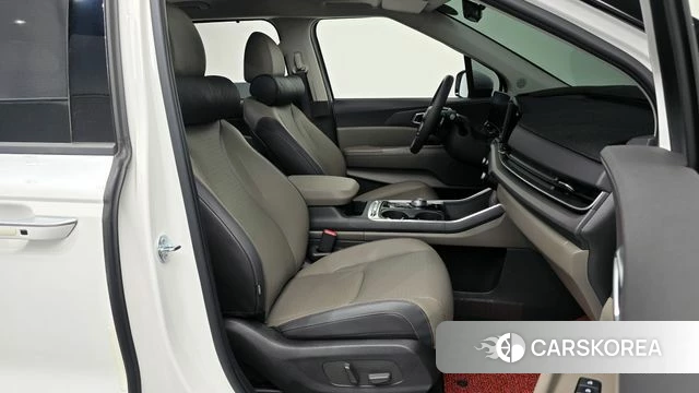 Kia The New Carnival 4th Generation 2025 Белый из Кореи, фото 2