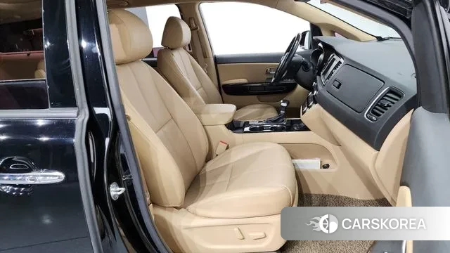 Kia The New Carnival 2019 Черный из Кореи, фото 2