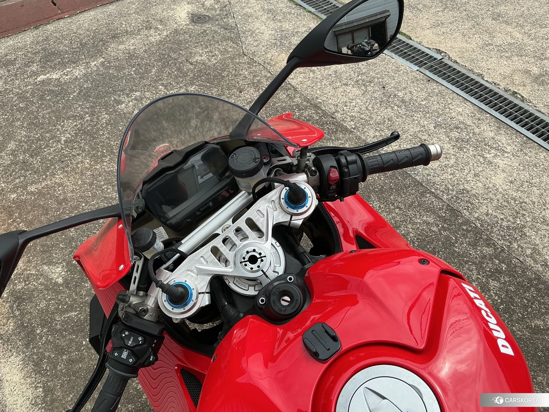 Ducati PANIGALE V4 S 2020 из Японии