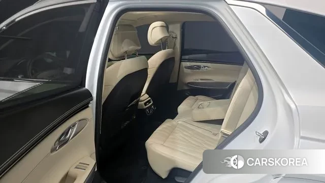 Genesis GV70 2021 Белый из Кореи, фото 2