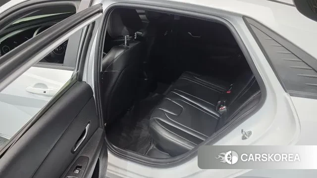 Hyundai Avante Hybrid (CN7) 2021 Белый из Кореи, фото 2