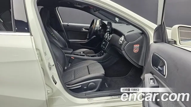 Mercedes-Benz A-Class W176 2018 Белый из Кореи, фото 2