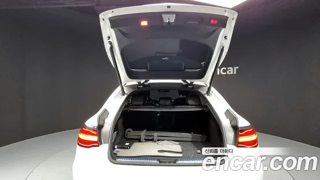 Mercedes-Benz GLC-Class X253 2019 Белый из Кореи, фото 2