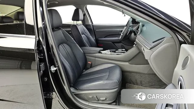 Hyundai Sonata (DN8) 2022 Черный из Кореи, фото 2