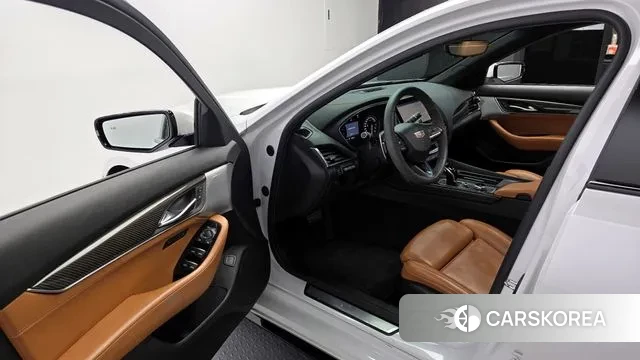 Cadillac CT5 2020 Белый из Кореи, фото 2