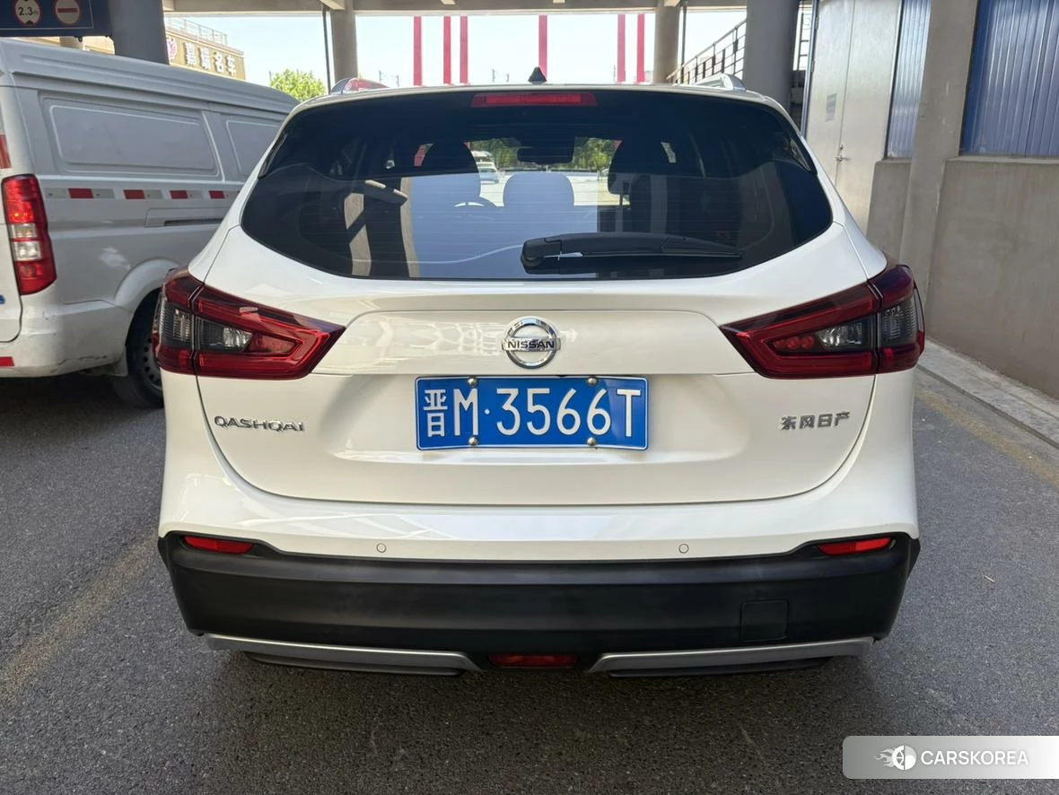 Nissan Qashqai 2021 Белый из Китая, фото 2