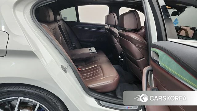 BMW 5 Series (G30) 2021 Белый из Кореи, фото 2