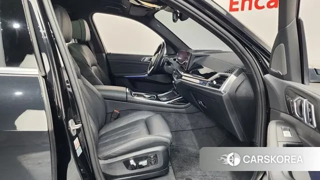 BMW X7 (G07) 2023 Черный из Кореи, фото 2