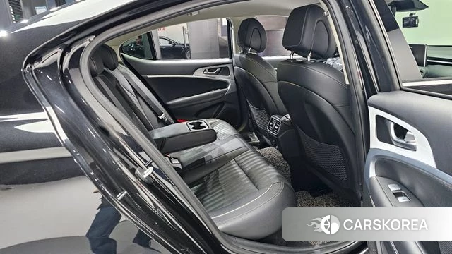 Genesis G70 2018 Черный из Кореи, фото 2