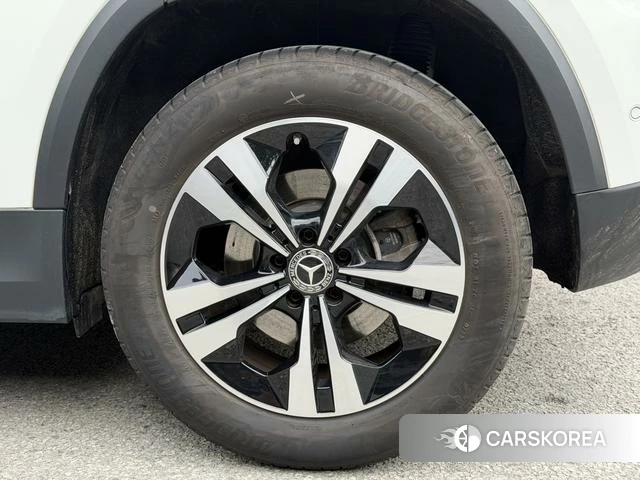 Mercedes-Benz GLA 2023 Белый из Китая, фото 2