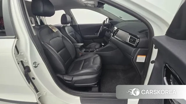 Kia Niro 2018 Белый из Кореи, фото 2