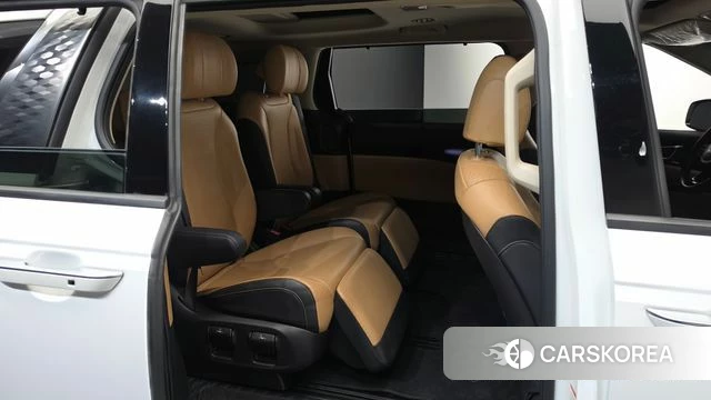 Kia Carnival 4th generation 2023 Белый из Кореи, фото 2