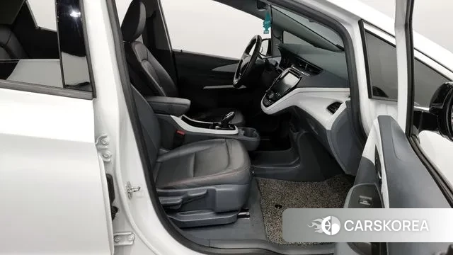 Chevrolet (GM Daewoo) Bolt EV 2018 Белый из Кореи, фото 2