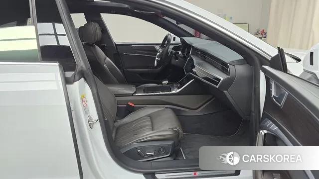 Audi A7 (4K) 2022 Белый из Кореи, фото 2