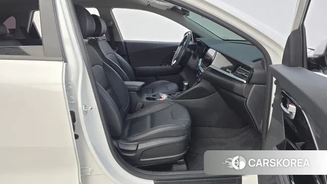 Kia The New Niro 2021 Белый из Кореи, фото 2