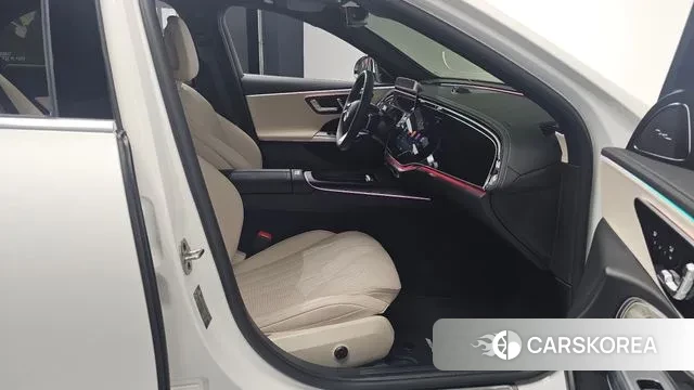 Mercedes-Benz E-Class W214 2025 Белый из Кореи, фото 2