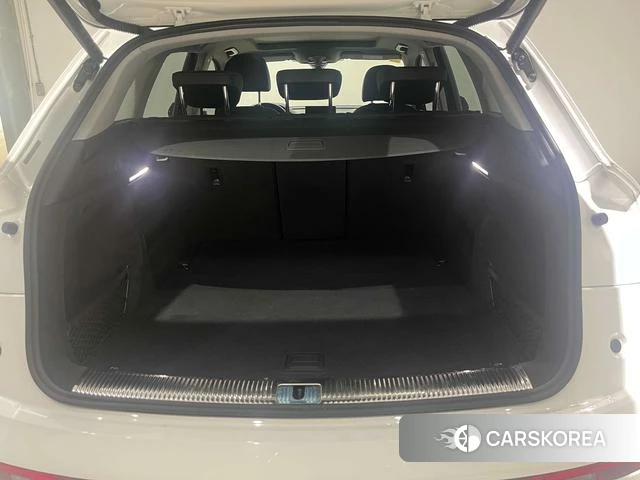 Audi Q5L 2021 Белый из Китая, фото 2
