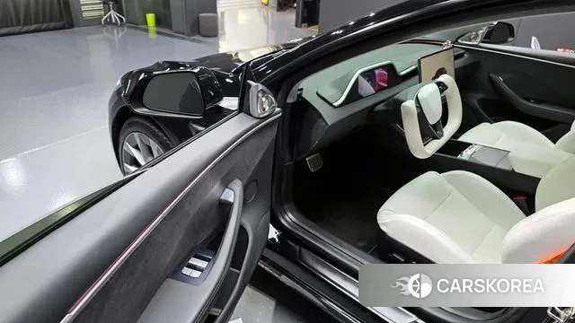 Tesla Model 3 2024 Черный из Кореи, фото 2