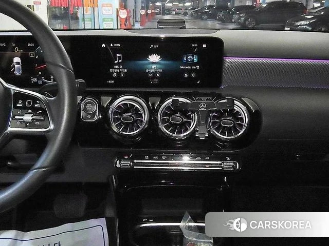 Mercedes-Benz A-Class W177 2022 Белый из Кореи, фото 2