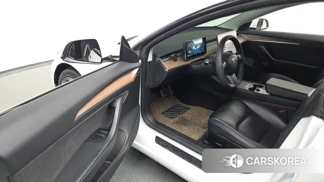 Tesla Model 3 2021 Белый из Кореи, фото 2