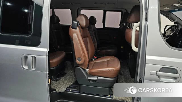Hyundai The New Grand Starex 2019 Серебряный из Кореи, фото 2