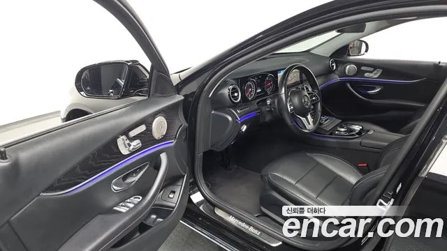 Mercedes-Benz E-Class W213 2019 Черный из Кореи, фото 2