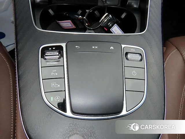 Mercedes-Benz E-Class W213 2023 Белый из Кореи, фото 2