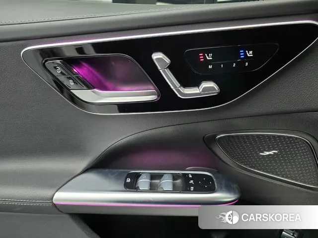 Mercedes-Benz C-Class W206 2022 Белый из Кореи, фото 2