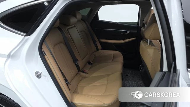 Hyundai Sonata D Edge (DN8) 2023 Белый из Кореи, фото 2