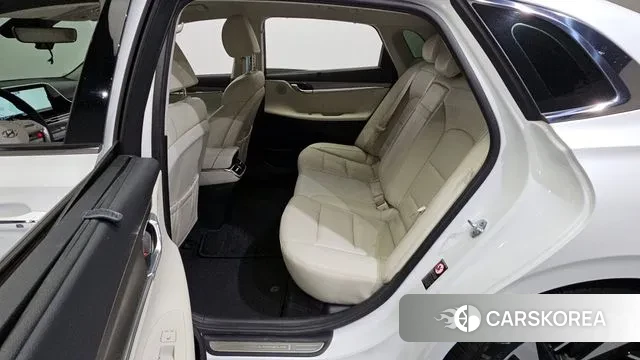 Hyundai The New Grandeur IG Hybrid 2022 Белый из Кореи, фото 2