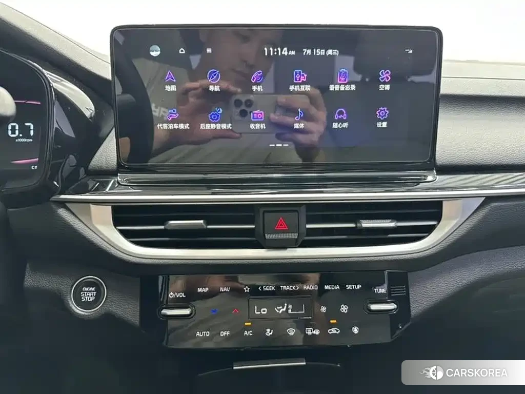 Kia K3 2023 Белый из Китая, фото 4