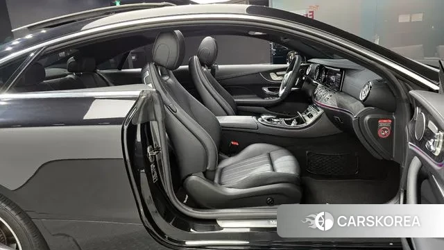 Mercedes-Benz E-Class W213 2018 Черный из Кореи, фото 2