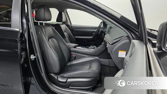 Hyundai Sonata Hybrid (DN8) 2022 Черный из Кореи, фото 2