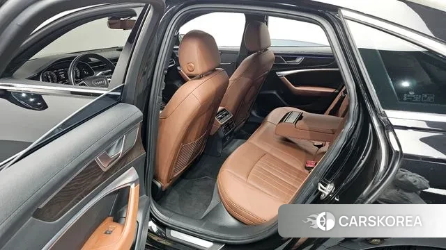 Audi A6 (C8) 2020 Черный из Кореи, фото 2