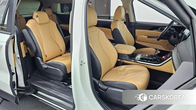Kia Carnival 4th generation 2022 Белый из Кореи, фото 2
